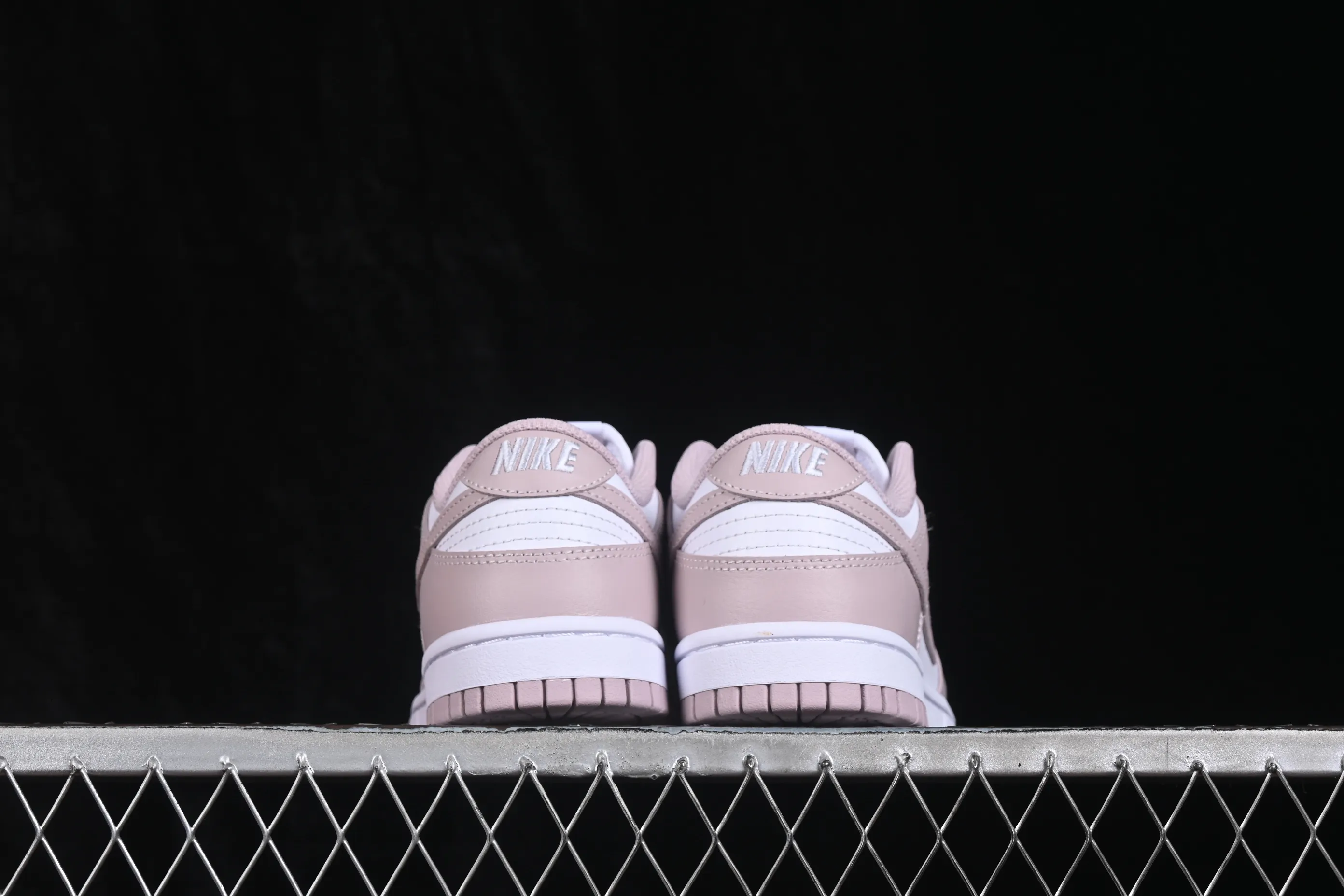 All categories Nk SB Dunk series Nk SB Dunk Low low-top sneakers Nike SB Dunk Low light pink low-top casual sneakers IM6572-103